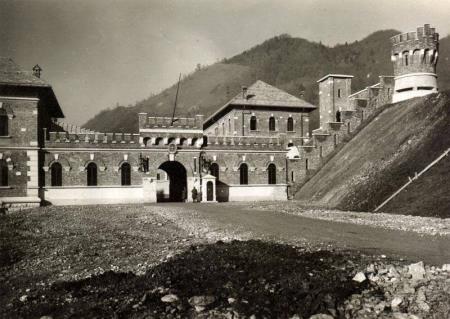 Vhod v kompleks_Foto FB Guardia alla Frontiera